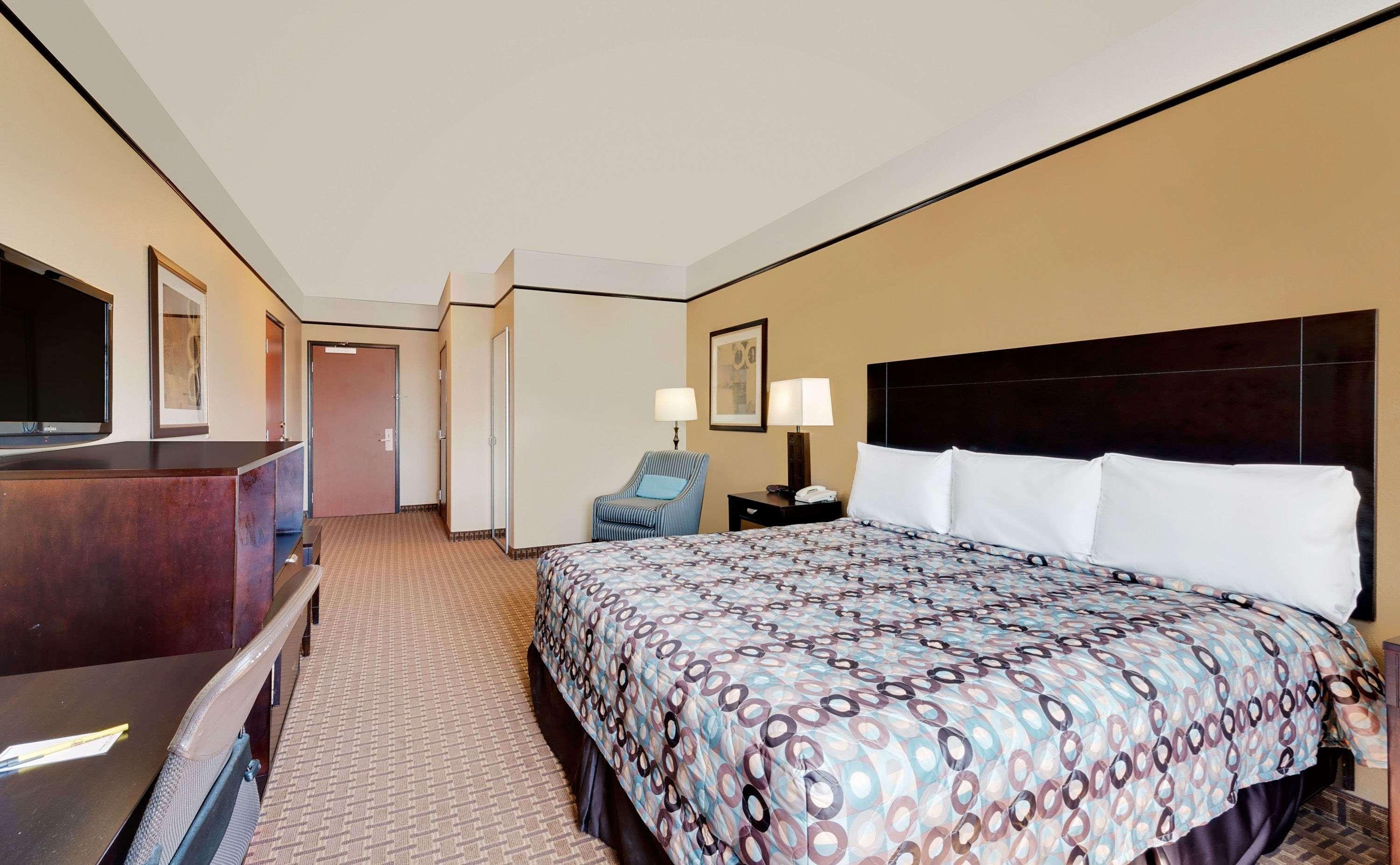 Super 8 By Wyndham Tx Hotel 2*